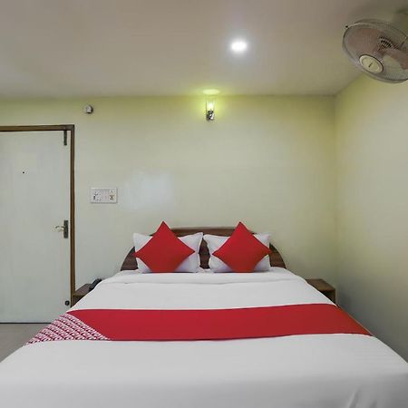 Oyo 70146 S S P Guest House Варанасі Екстер'єр фото