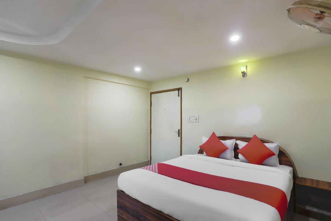 Oyo 70146 S S P Guest House Варанасі Екстер'єр фото